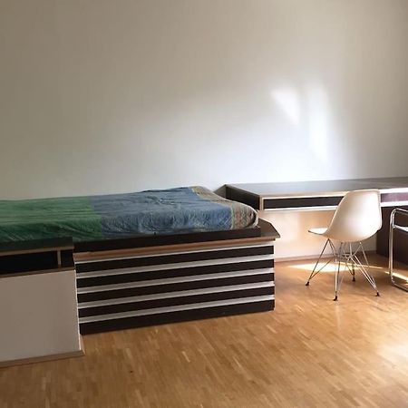 Room In Maisonette With Garden, Parking Place Виена Екстериор снимка