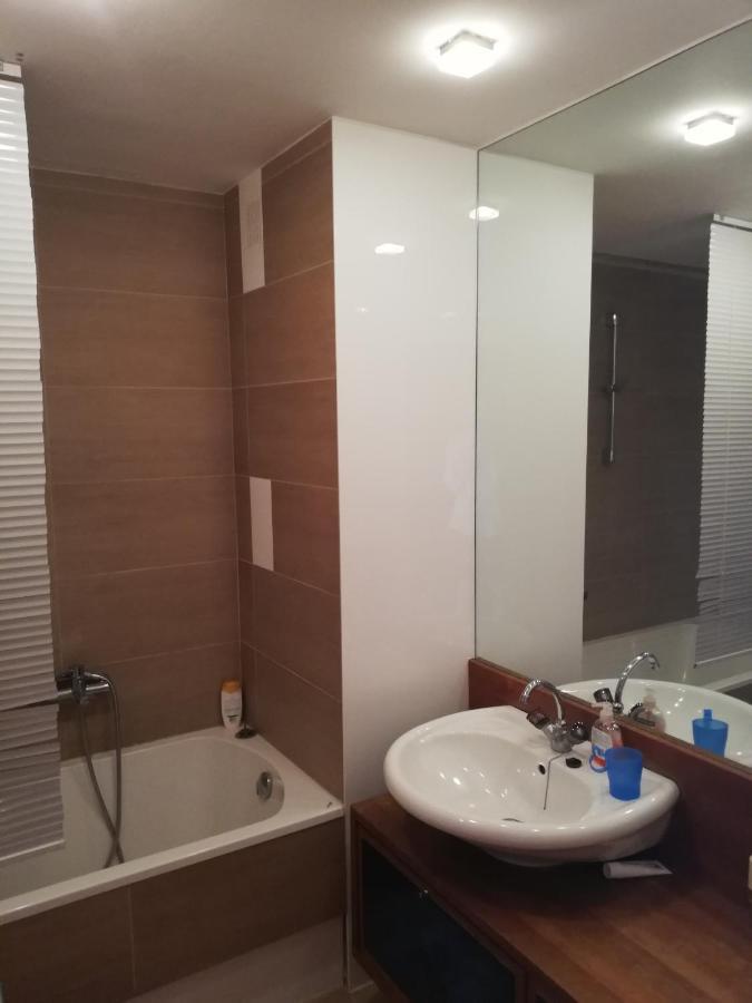 Room In Maisonette With Garden, Parking Place Виена Екстериор снимка
