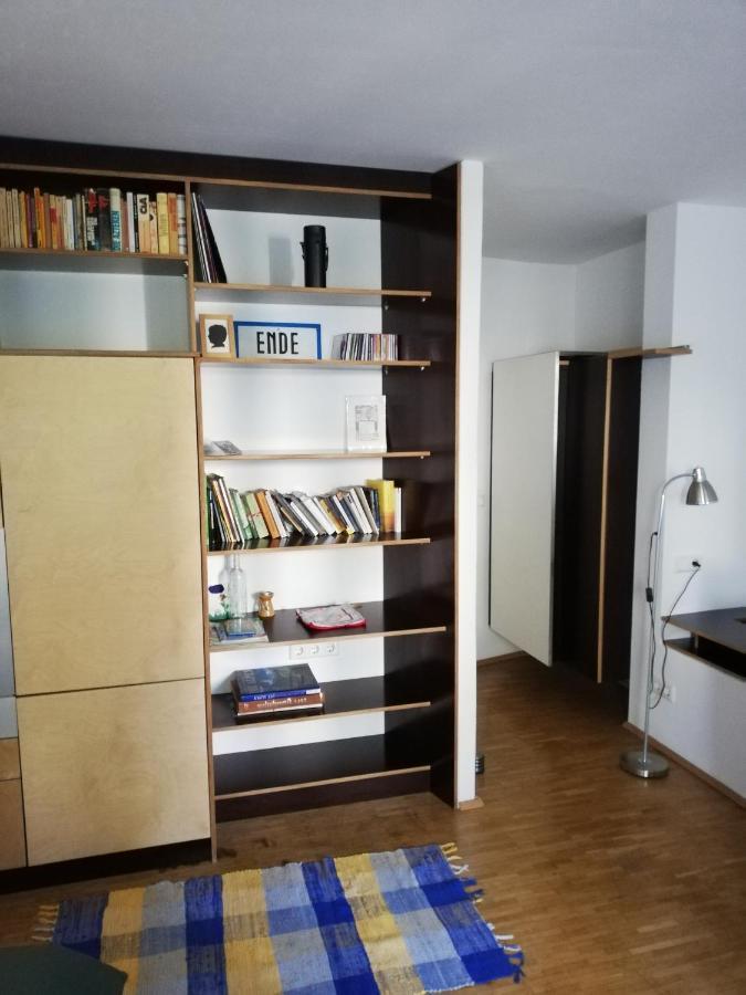 Room In Maisonette With Garden, Parking Place Виена Екстериор снимка