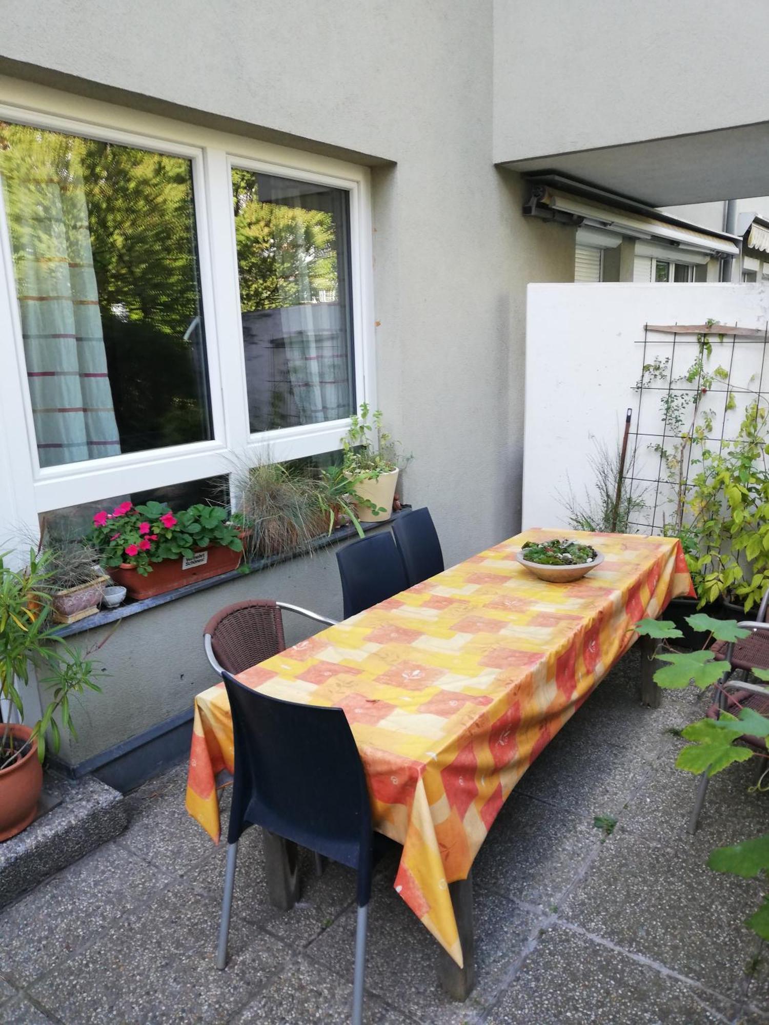 Room In Maisonette With Garden, Parking Place Виена Екстериор снимка